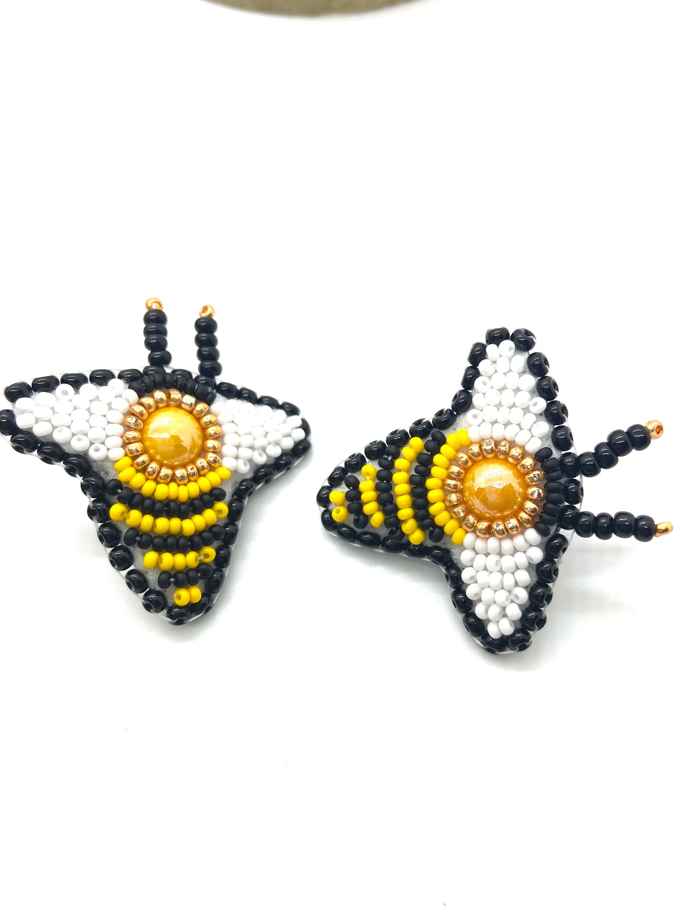 BEADED EARRINGS BEE beaded bees bumblebee earrings bees Etsy