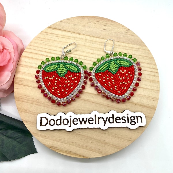 Strawberry beaded earrings, Latina Owned Shops, beaded earrings trendy, unique gift For mom, Tropical beaded earrings, best friends birthday