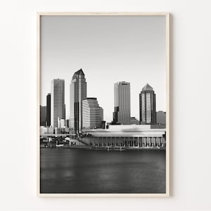 Tampa Skyline Print Black and White, Tampa Wall Art Poster, Tampa Photo Decor, Florida USA Wall Decor, C19-431