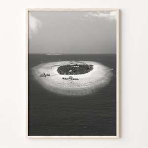 Fiji Wall Art, Black and White Fiji Print, Fiji Poster, Suva Wall Decor, Vanuatu Art, Viti Levu Photo, C19-388