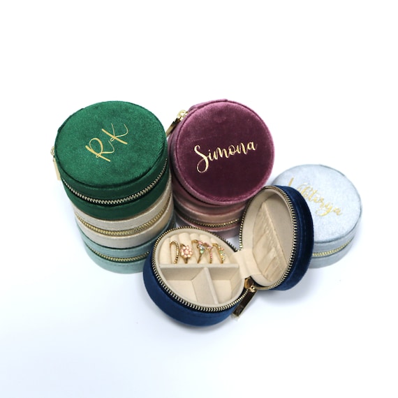 VELVET JEWELLERY BOX ROUND LIGHT BLUE VELVET JEWELLERY BOX ROUND LIGHT BLUE