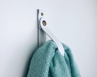 Bathroom wall towel holder Leather towel hook White wall hanging strap Leather wall organizer