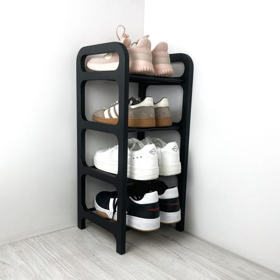 Hohes schmales 4-Tier-Schuhregal: Eck-Organizer aus Birkenholz
