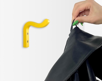 Gancho de pared de madera ondulado amarillo / Perchero pequeño para ropa, sombreros y toallas