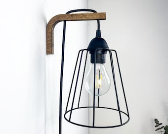 Lámpara colgante de madera con soporte de pared: iluminación minimalista
