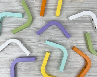 Soportes de estante coloridos de 4 x 4 pulgadas / Soportes de estante de madera pequeños