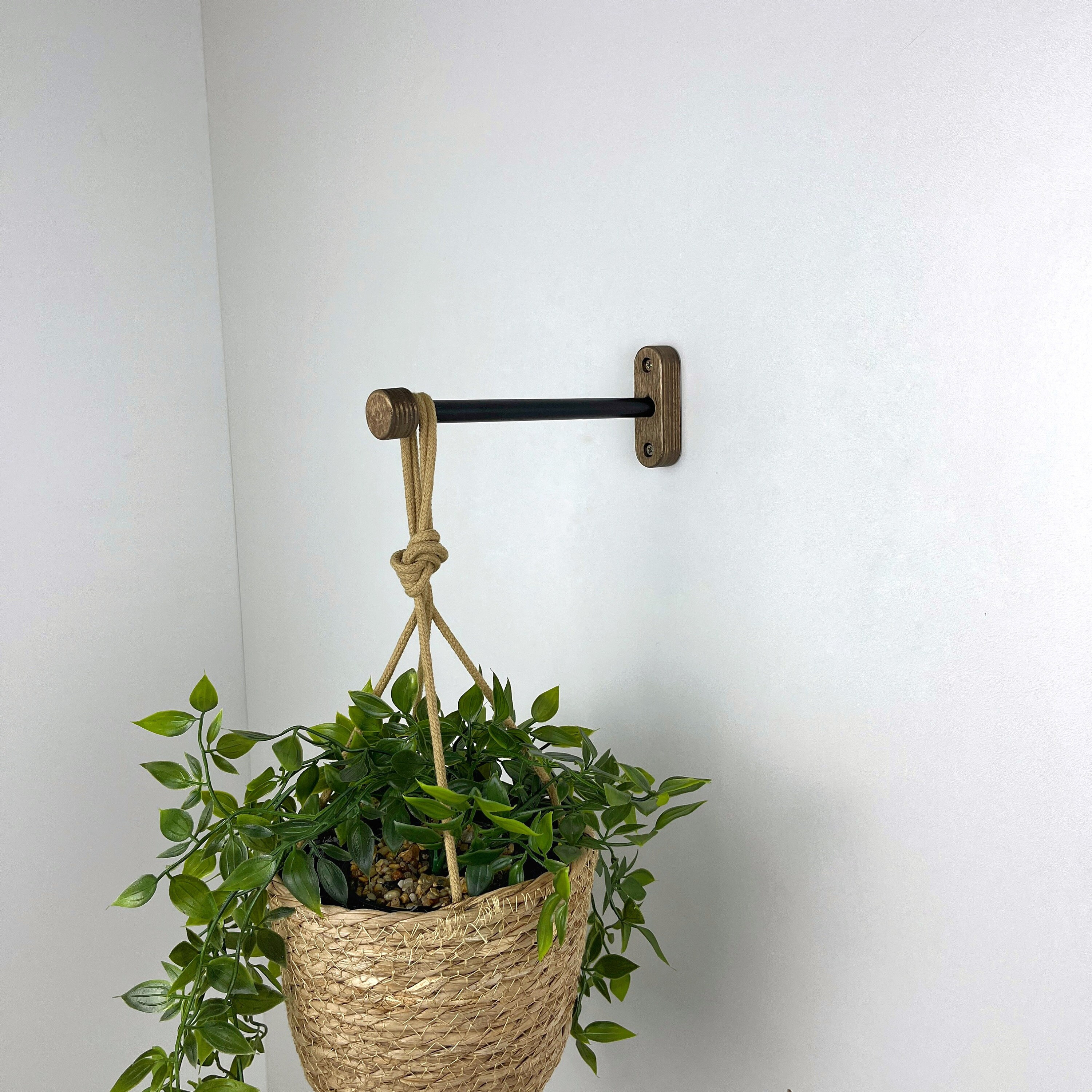 Swivel Plant Hanger 