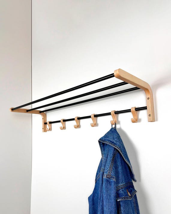 Eingangsbereich Wandgarderobe mit Haken | Moderne Flur Kleiderhaken mit Ablage | Kleiderbügel aus Holz und Metall