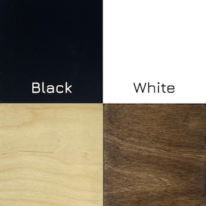 Puede incluir: Una muestra de color dividida en cuatro cuadrantes que presenta cuatro acabados distintos. El cuadrado superior izquierdo es negro s&oacute;lido con la etiqueta Black, el superior derecho es blanco s&oacute;lido con White, el inferior izquierdo es madera natural clara con Natural y el inferior derecho es madera de nogal oscura con Walnut.