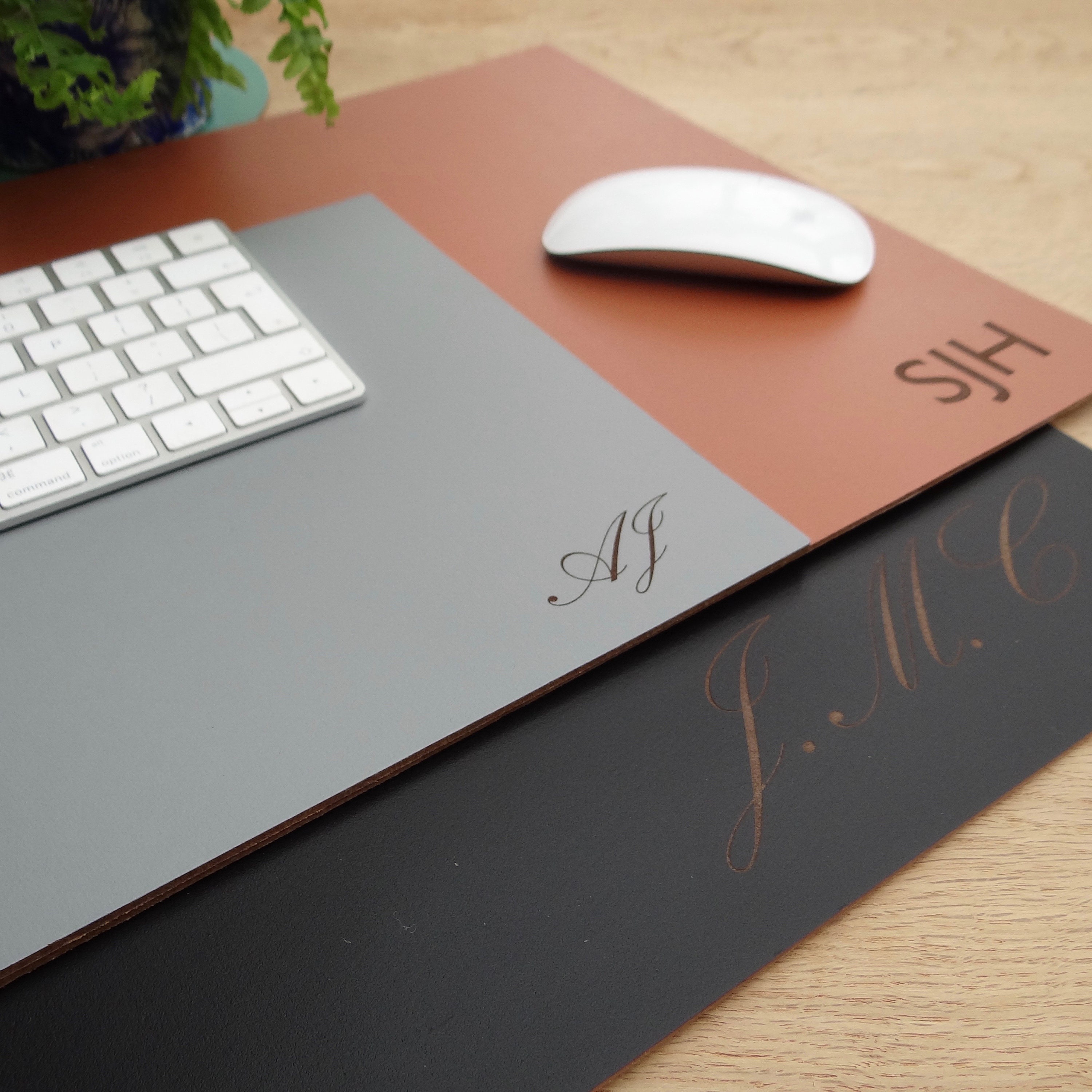 Table Mats In Leather at Valerie Moore blog