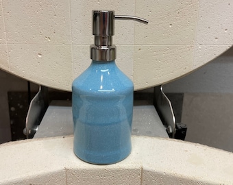 Soap dispenser with stainless steel pump, stoneware