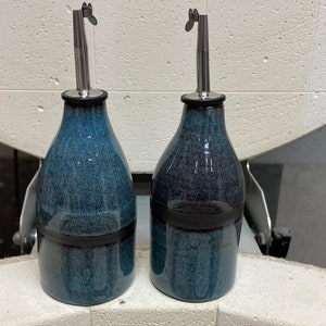 Oil bottle, vinegar bottle, with stainless steel spout, stoneware