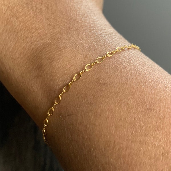 Gold Filled Figure 8 Bracelet - Gold Figure 8 Bracelet for Women - Dainty Bracelet - 14K Gold Filled Anklet - Gold Filled Bracelet - Gift