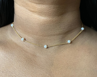 Collar de perlas de agua dulce - Collar de perlas relleno de oro de 14K para mujeres - Collar de gargantilla delicada - Collar relleno de oro - Collar de perlas con cuentas
