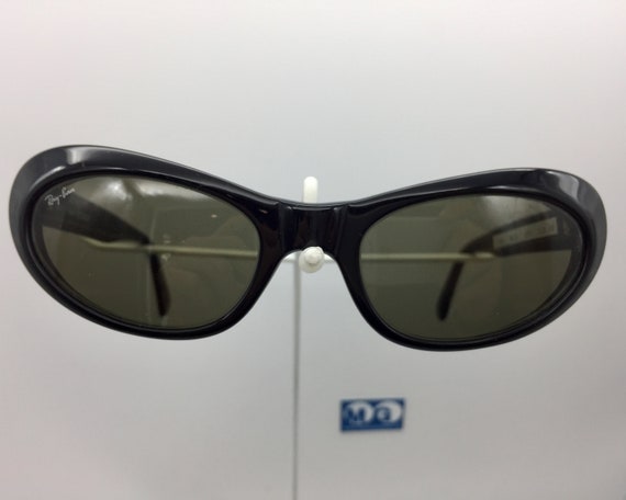 Vintage Ray Ban glasses
