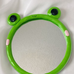 Frog mirror