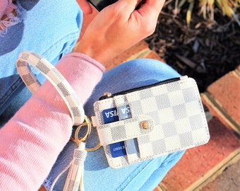 id wristlet wallet