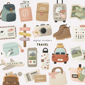 Pode incluir: Uma coleção de autocolantes digitais de viagem com mochila, passaporte, diário, mala, mapa, câmara, botas, avião, telefone, garrafa de água, carro, mala, bilhetes e um calendário. A palavra "TRAVEL" é exibida.
