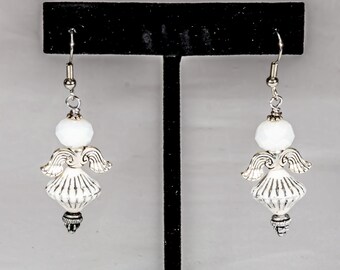 Pendientes colgantes de ángel / Pendientes de ángel de plata / Pendientes religiosos / Ángeles / blanco y plata