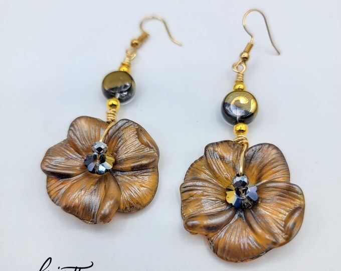 Holiday gifts, Holiday jewelry, fall jewelry, dangle earrings