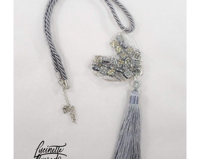 Valentines gifts, Saint Valentines, wire wrapped heart