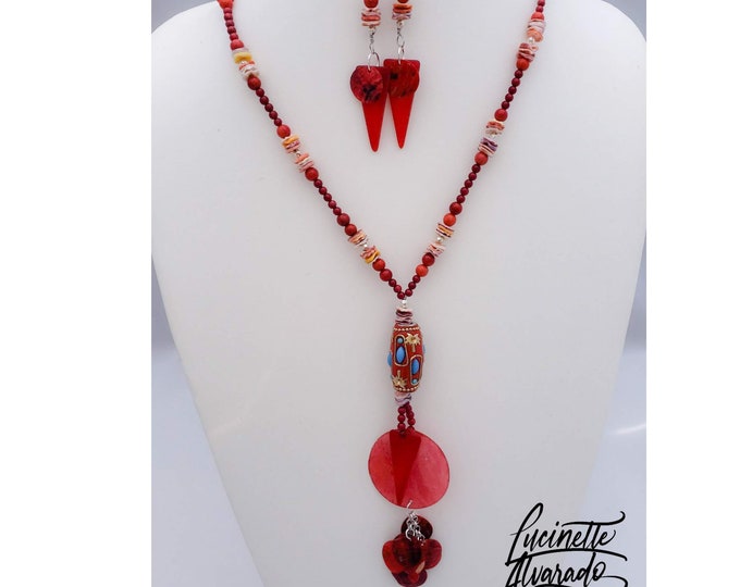 summer necklace, beach jewelry, sun-themed necklace