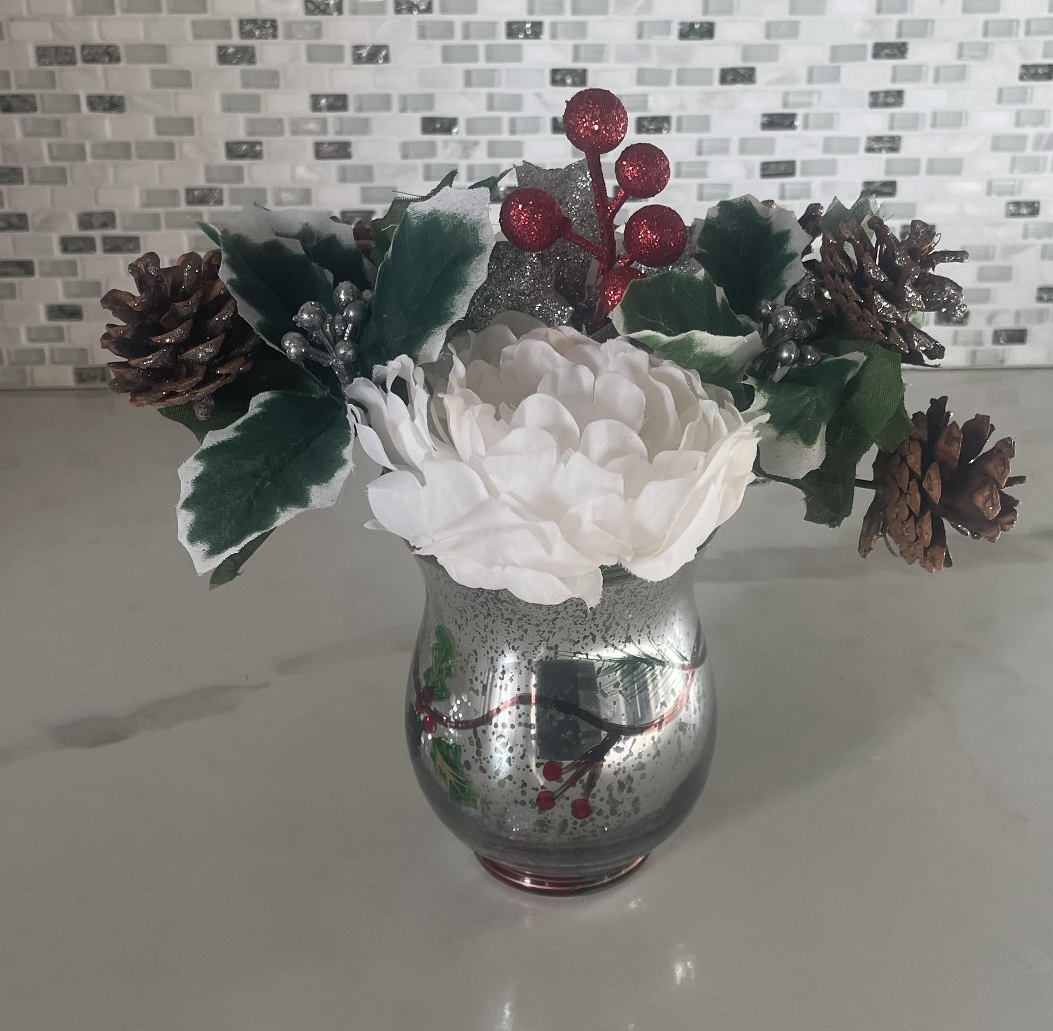 クリスマス フラワー アレンジメント、小さなシルバーのホリデー