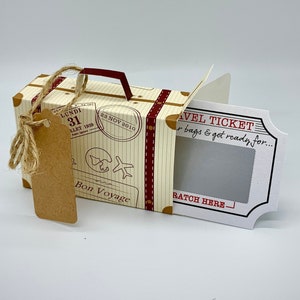 Pacchetto di biglietti da viaggio fai da te con mini valigia a sorpresa gratta e scopri oro scintillante (fai da te). Perfetto per San Valentino, compleanni, viaggi in famiglia!