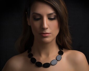 Black Series Halloween Necklace Jewelry.SS-WYJ950 Stainless Steel Skull And 8mm Black Agate Hand-Knotted Necklace Agate Necklace
