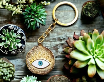 Evil eye keychain - bag charm in gold, white and blue color - Greek mati amulet keyring - birthday/ anniversary gift - protective amulets