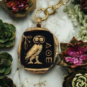 Athenian Owl Coin Keychain: Gold & Black Protective Amulet