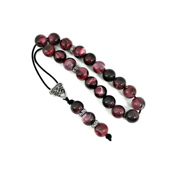 Perles de Komboloi grecs avec perles de couleur marbre rouge et détails argentés. Des cadeaux pour soulager le stress et d'autres moyens d'arrêter de fumer