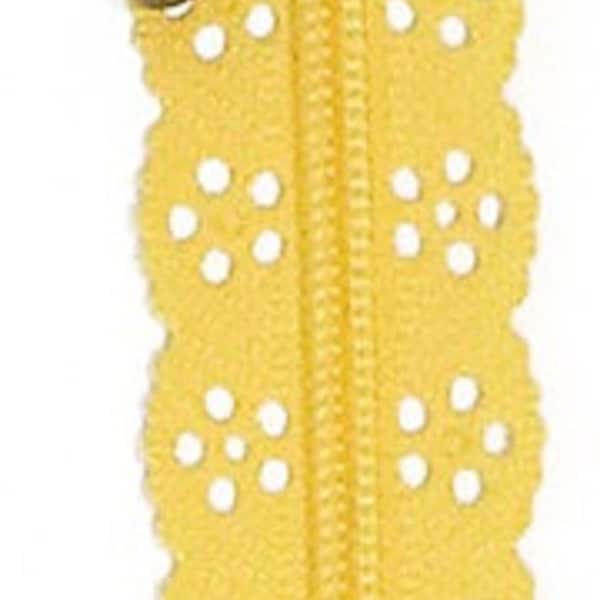 RETIRED!!  Kimberbell Kimberbellishments 14" Scalloped Lace Zipper - Yellow