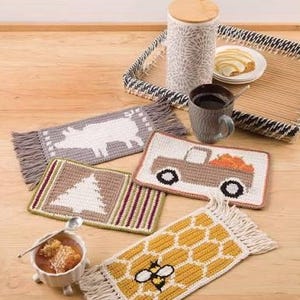 Annie's Crochet Farmhouse Mug Mats - 12 Quick-To-Stitch Mug Mats (Softcover) image 3