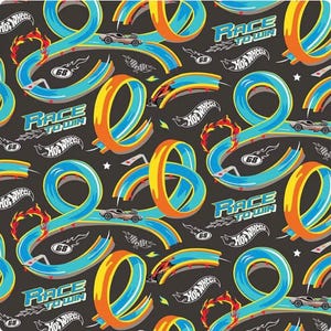 Riley Blake Made toRace Hot Wheels Stoffkollektion „Race Track“ auf anthrazit