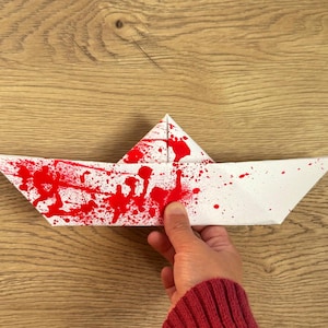 Bloody Paper Boat - Horror Decor for Bookshelf - Slasher Movie Present - Morbid Gift Idea - Scary Reader Art - Dark Literature - Gory Art