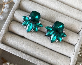 Emerald Crystal Earrings, Green Bridal Earrings, Wedding Earrings,  Art Deco Earrings, Crystal Cluster Earrings, Bridesmaids Earrings
