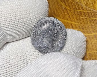 Antonino Pío 138–161 d. C. – Moneda romana antigua original – Billón denario – Moneda imperial de plata – Auténtica antigüedad del Imperio romano n.° 86