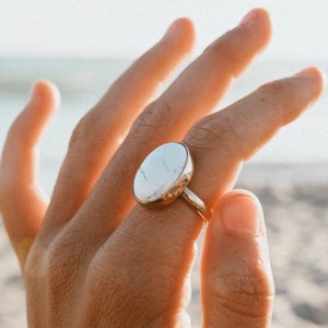 White Howlite Gemstone, Ring, Jewelry, 925 Sterling Silver, Gold Vermeil, 14K Yellow Gold, 18K Yellow Gold, White, Oval Cabochon