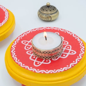 Kolam Chowki / Pooja Manai /- 5 inch -Indian Traditional Kolam peeta- Muggu Puja Peeta - Diya holder - Color Variations available - 1 piece