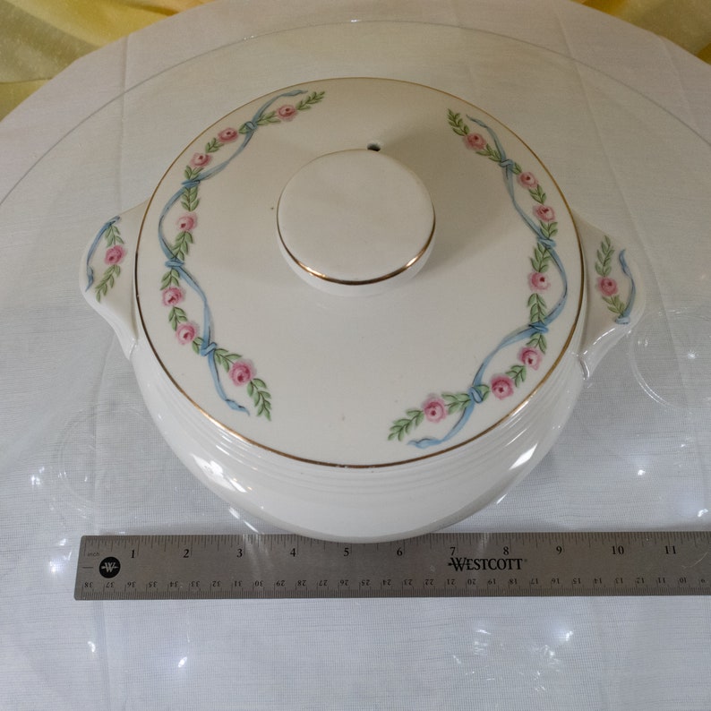 Halls Casserole Dish With Lid Pink Roses and Blue Ribbons, Vintage Hall
