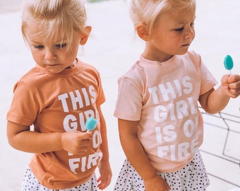 Camiseta infantil com estampa "This Girl is On Fire" | Camiseta de verão para meninas