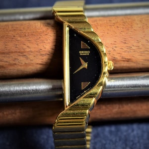 Seiko half moon watch on sale