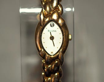 Vintage Bulova Silver Tone Dual Dial Bracelet Watch Yin Yang  display picture 1