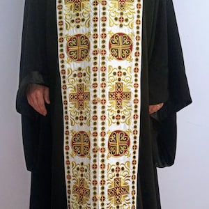 Weisses kybernetisches Epitrachelion. Vollstickerei für Priester und Bischöfe. Byzantiner Stola