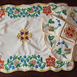 Bestickte mittelalterliche Kirche. Kelchhüllen - Schleier-Set für Luft und Kelch - ECCLESIASTICAL COVERS