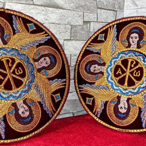 Cherubim, Seraphim, Engel. FULL Stickerei mit Goldfarbe Draht Chi Rho. Für Priester-oder Bischofs-Gewandung oder für den kirchlichen Bedarf