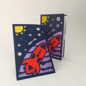 Set 2 SVG ESPACIAL, Plantilla de corte tarjeta de Cohete, Tema Galaxia, SOBRE invitación Cohete Svg para Cricut, corte láser dxf ai jpg png