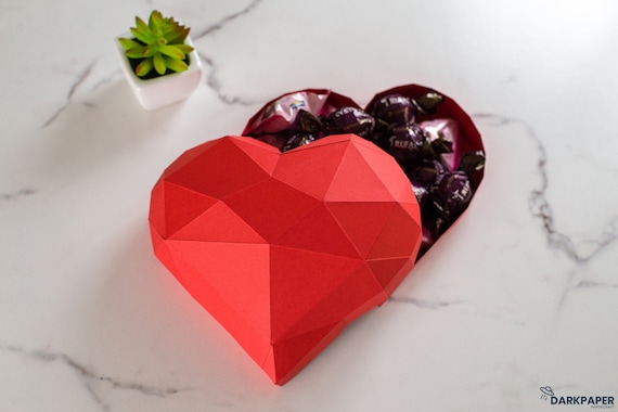Papercraft Heart Box, low poly heart, DIY Valentine's day, papercraft, mother's day, father's day, 3D Papercraft, pdf template kit, gift box
