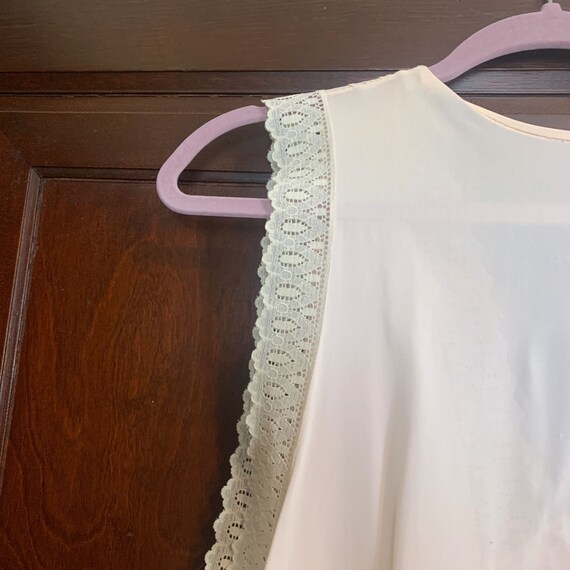 Vintage 70s light pink sleeveless nightgown slip … - image 5